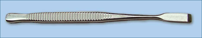Долото оториноларингологическое с ручкой рифленой, плоское М-МИЗ 150/6 мм